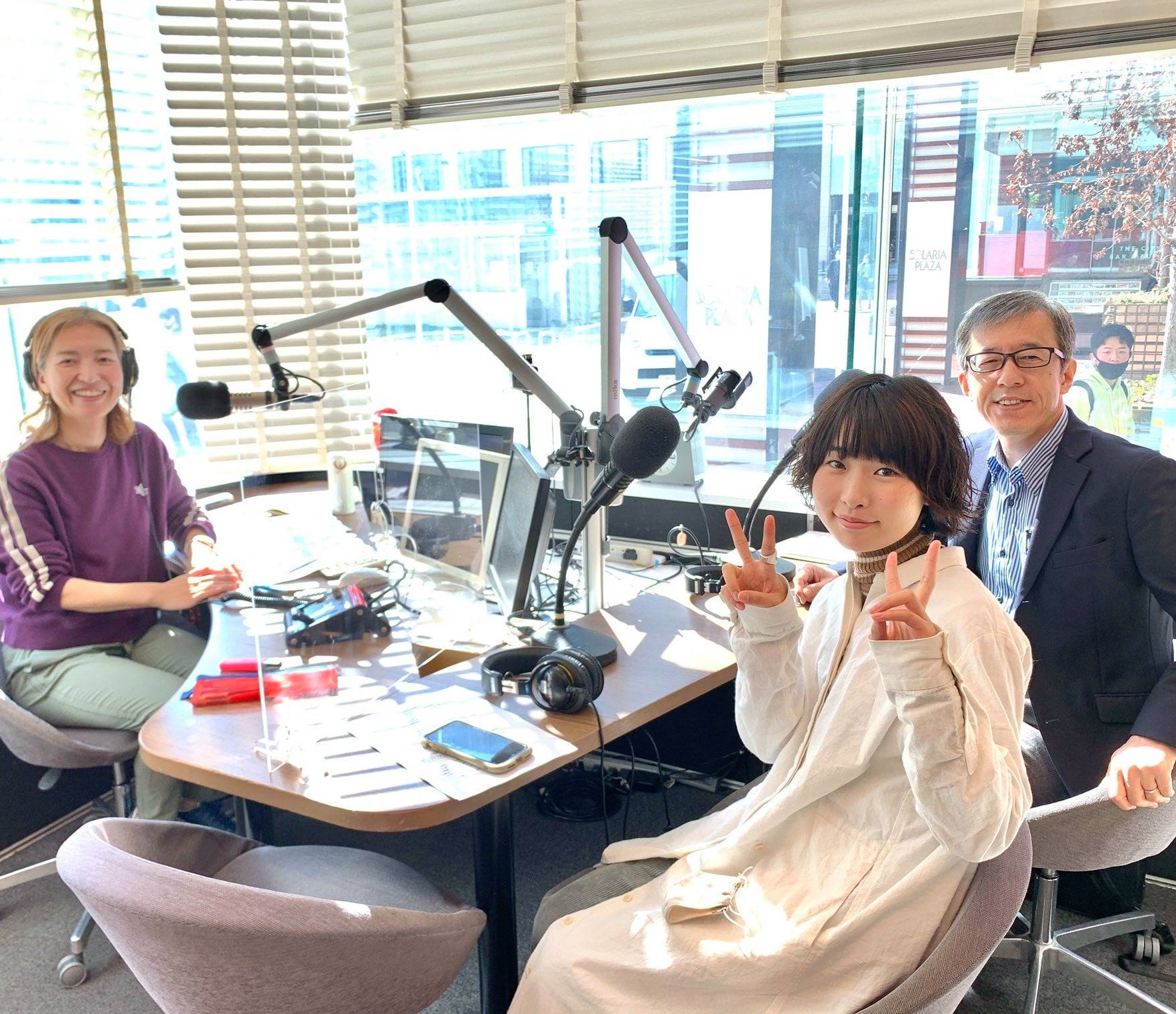 LOVE FM「Departure Lounge」生出演