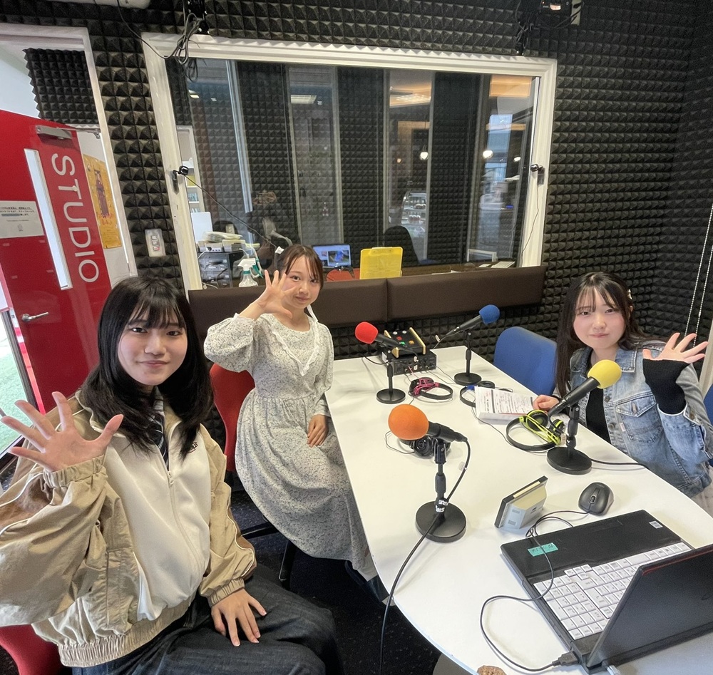 福岡のコミュニティFM放送局｢コミてん｣（コミュニティラジオ天神）にて、西短MP学科の学生によるラジオ番組「Nishitan MP radio」放送